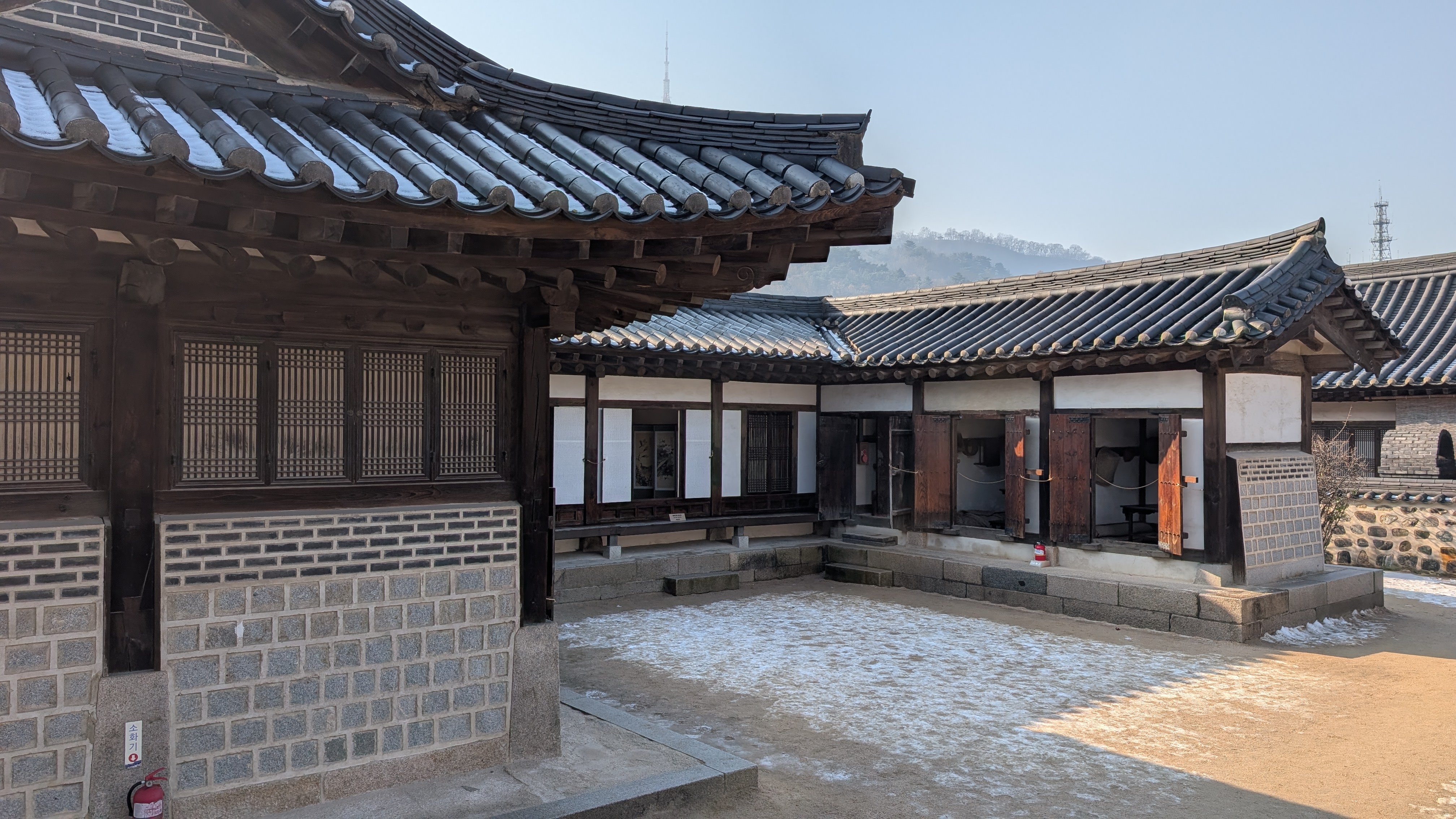 Bukchon Hanok courtyard